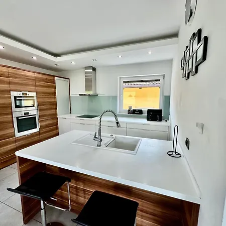 Sofiomi Villa