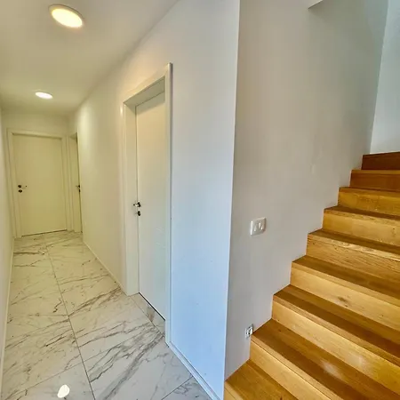 Sofiomi Villa *
